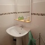 Apartman 8, Parking Et Wifi Gratuit, Local Velo