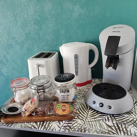 8, Parking Et Wifi Gratuit, Local Vélo *