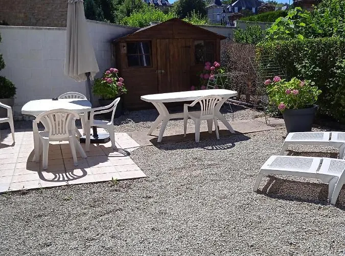 Apartment 8, Parking Et Wifi Gratuit, Local Velo *