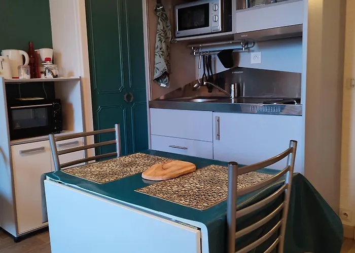 8, Parking Et Wifi Gratuit, Local Velo Apartment